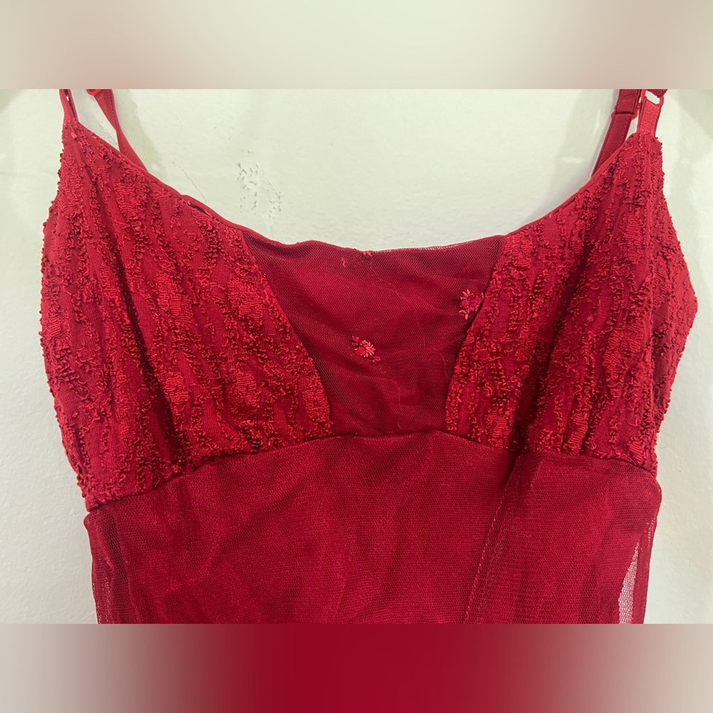VINTAGE RED DRESS - Picture 3 of 5